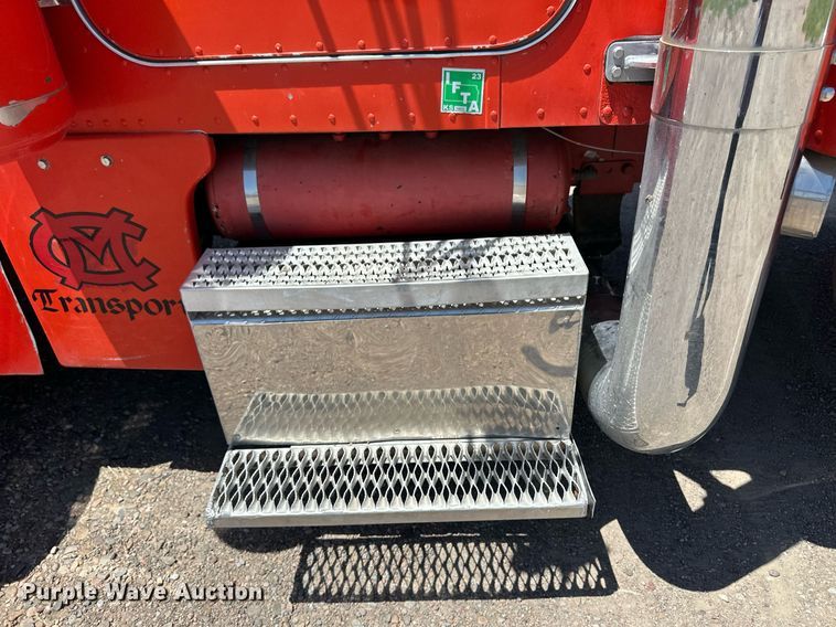 image for item EQ4752 1997 Peterbilt 379 semi truck