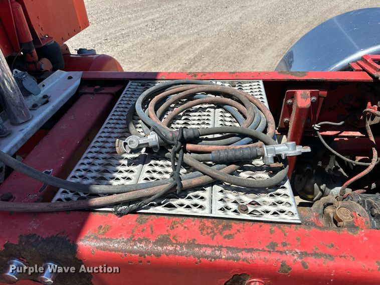 image for item EQ4752 1997 Peterbilt 379 semi truck