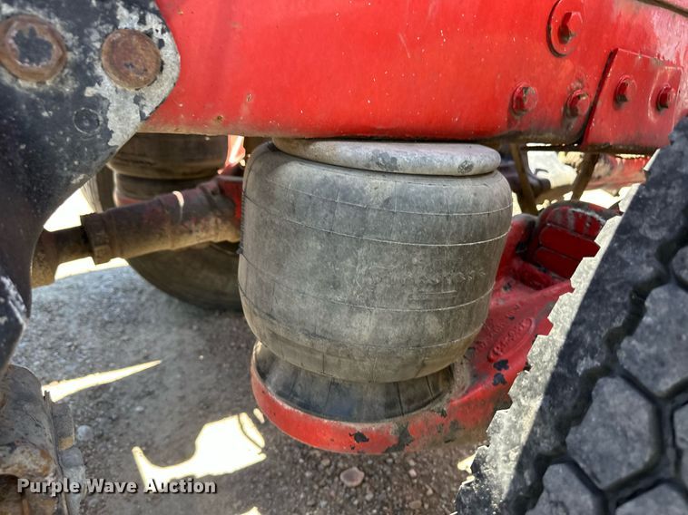 image for item EQ4752 1997 Peterbilt 379 semi truck