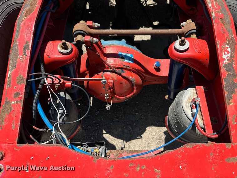 image for item EQ4752 1997 Peterbilt 379 semi truck