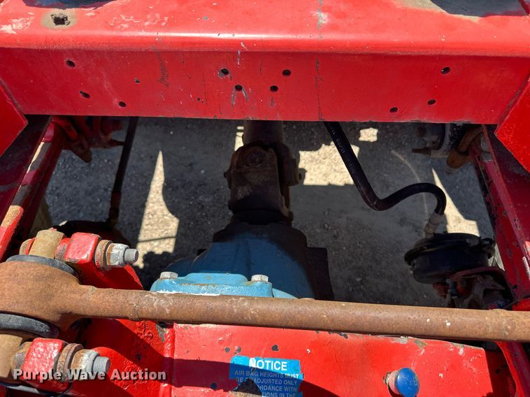 image for item EQ4752 1997 Peterbilt 379 semi truck