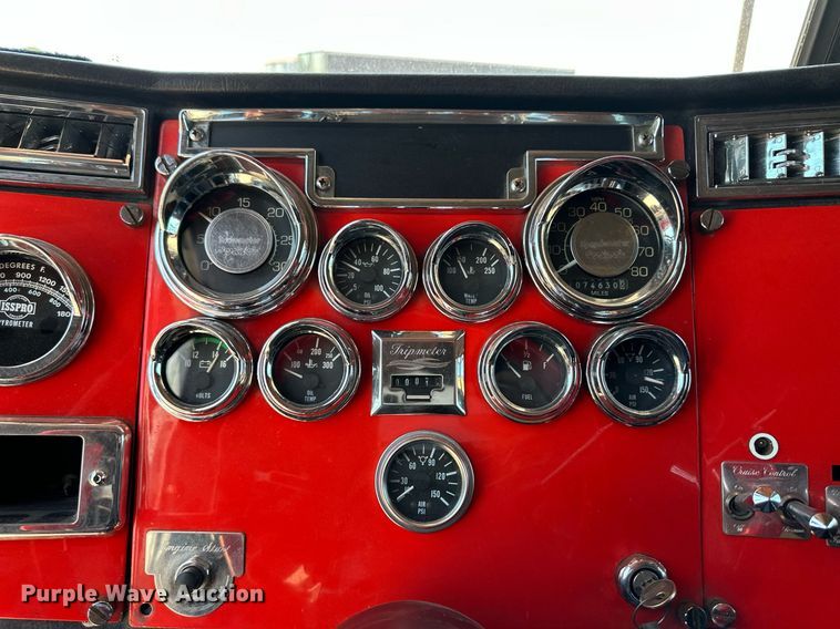 image for item EQ4752 1997 Peterbilt 379 semi truck