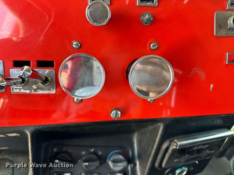 image for item EQ4752 1997 Peterbilt 379 semi truck