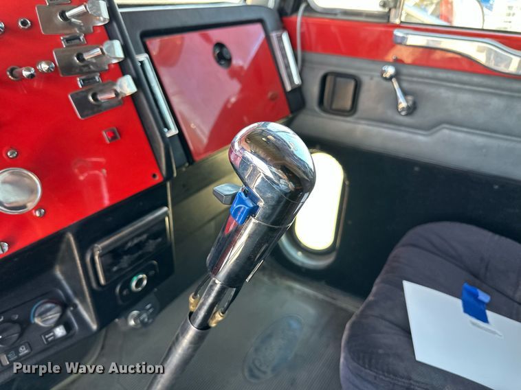 image for item EQ4752 1997 Peterbilt 379 semi truck