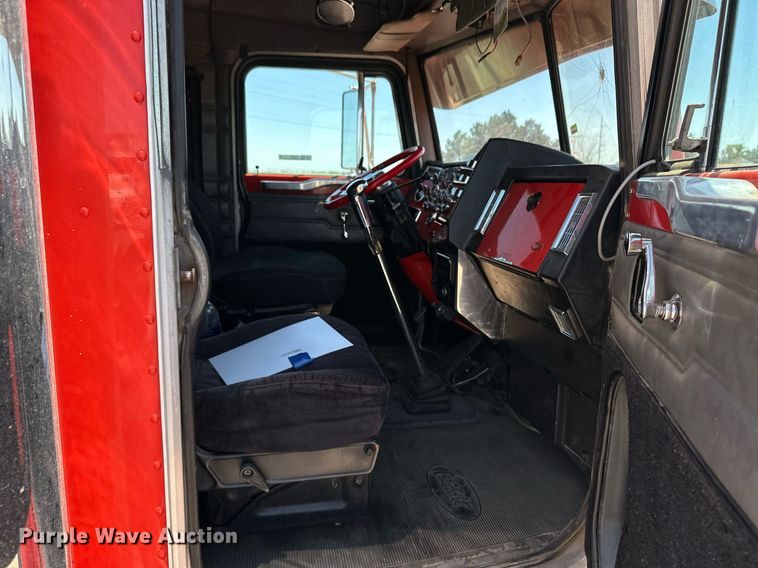 image for item EQ4752 1997 Peterbilt 379 semi truck