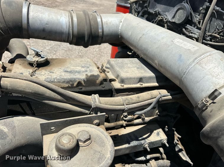 image for item EQ4752 1997 Peterbilt 379 semi truck