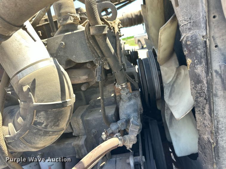 image for item EQ4752 1997 Peterbilt 379 semi truck