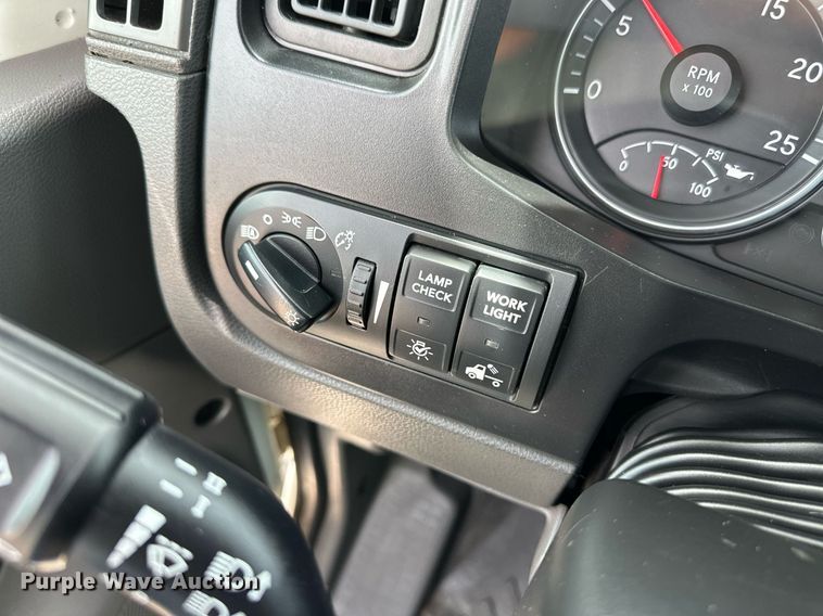 image for item EQ4758 2020 International LT625 semi truck