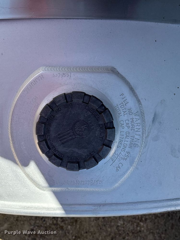 image for item EX9250 2005 Kenworth W900 semi truck