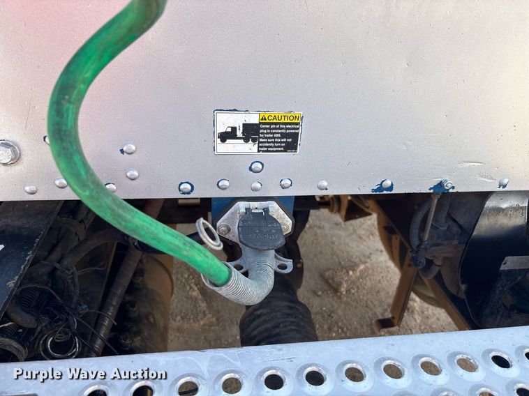 image for item EX9250 2005 Kenworth W900 semi truck