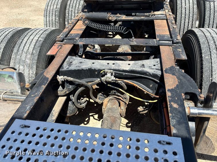 image for item EX9250 2005 Kenworth W900 semi truck