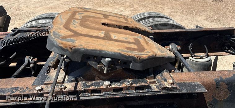 image for item EX9250 2005 Kenworth W900 semi truck