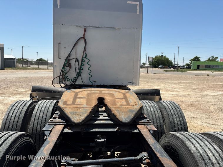 image for item EX9250 2005 Kenworth W900 semi truck