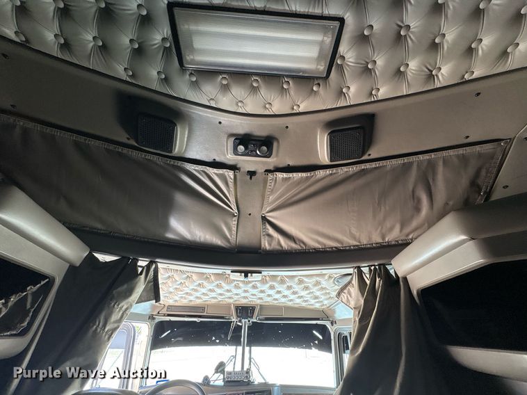 image for item EX9250 2005 Kenworth W900 semi truck