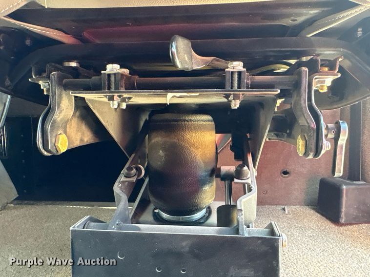 image for item EX9250 2005 Kenworth W900 semi truck