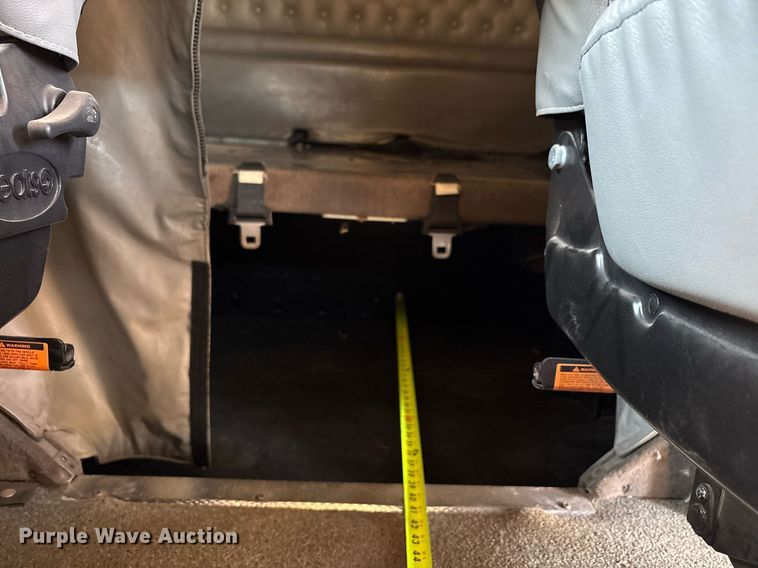 image for item EX9250 2005 Kenworth W900 semi truck