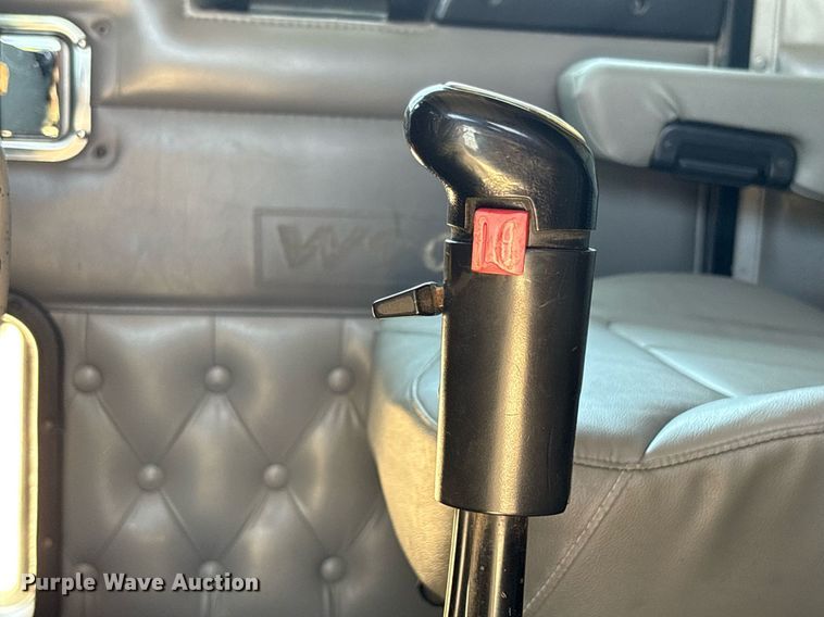 image for item EX9250 2005 Kenworth W900 semi truck