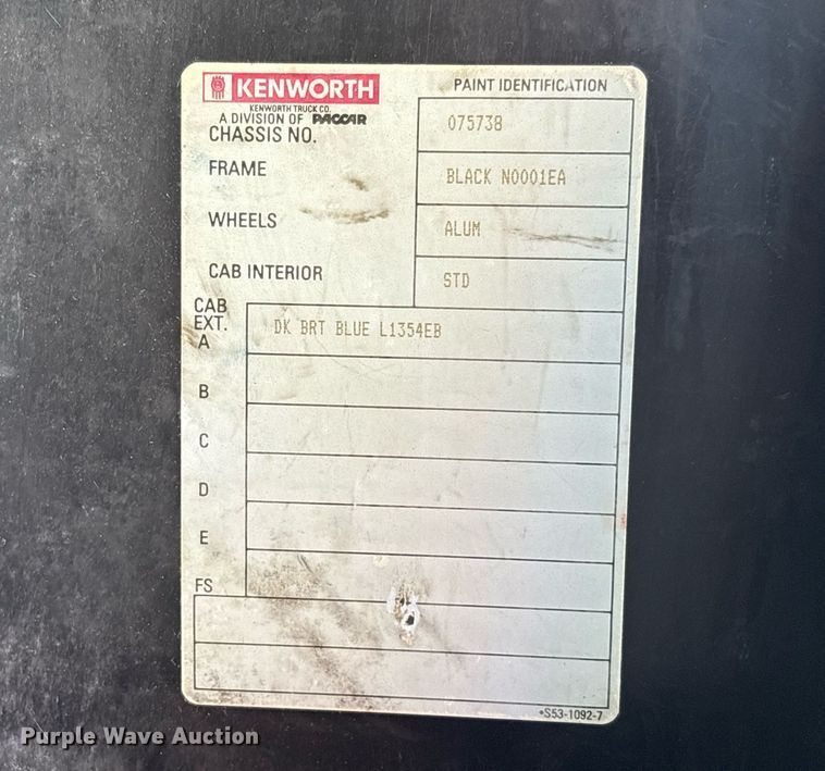 image for item EX9250 2005 Kenworth W900 semi truck