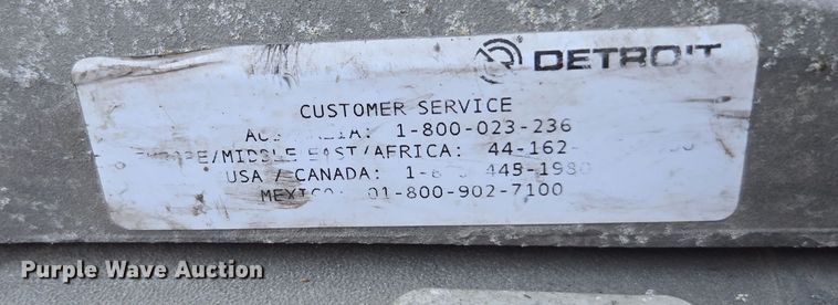 image for item FB9354 2016 Freightliner Cascadia semi truck