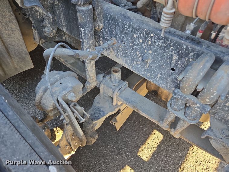 image for item FB9354 2016 Freightliner Cascadia semi truck