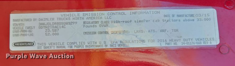 image for item FB9354 2016 Freightliner Cascadia semi truck