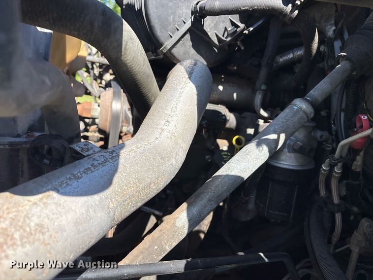 image for item ND9763 2009 GMC C6500 chipper truck