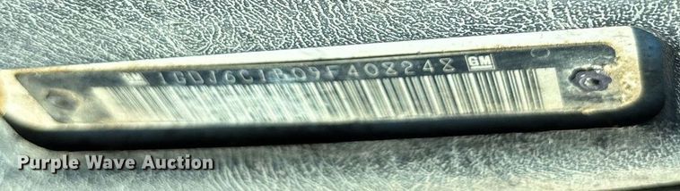 image for item ND9763 2009 GMC C6500 chipper truck