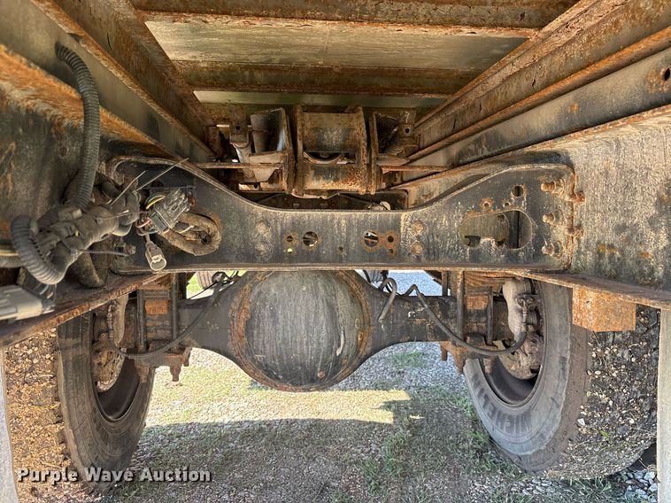 image for item ND9764 2013 Ford F650 Super Duty XL chipper truck