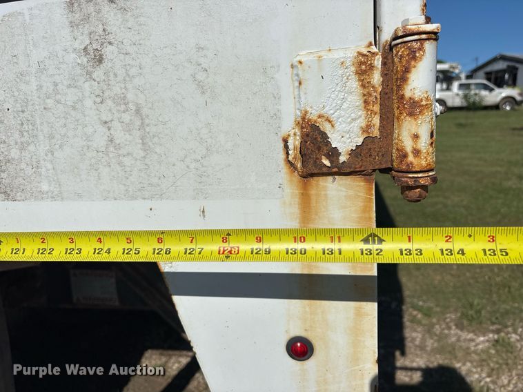 image for item ND9764 2013 Ford F650 Super Duty XL chipper truck