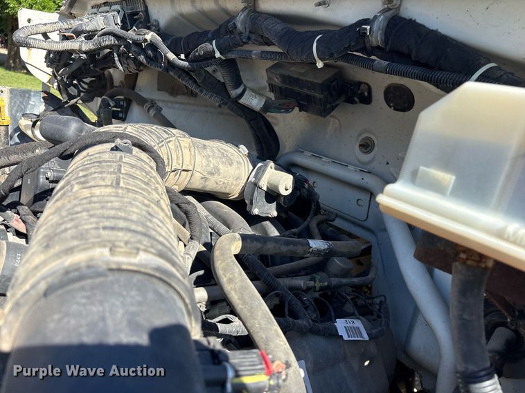 image for item ND9764 2013 Ford F650 Super Duty XL chipper truck