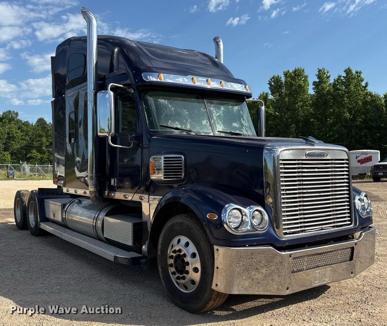 image for item OK9495 2013 Freightliner Coronado glider kit semi truck