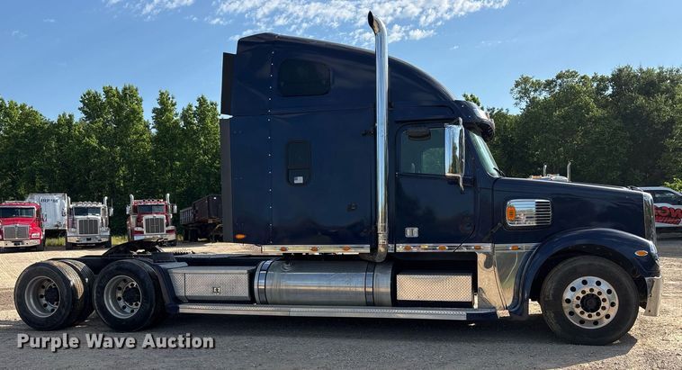 image for item OK9495 2013 Freightliner Coronado glider kit semi truck