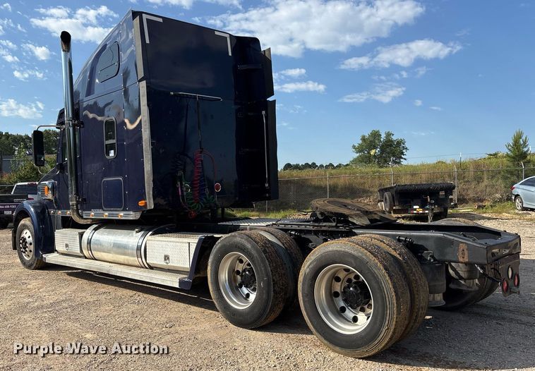 image for item OK9495 2013 Freightliner Coronado glider kit semi truck