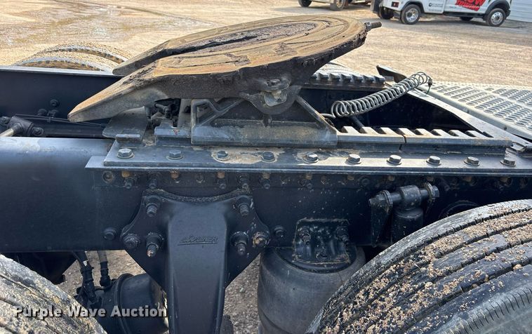 image for item OK9495 2013 Freightliner Coronado glider kit semi truck