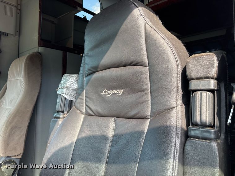 image for item OK9495 2013 Freightliner Coronado glider kit semi truck