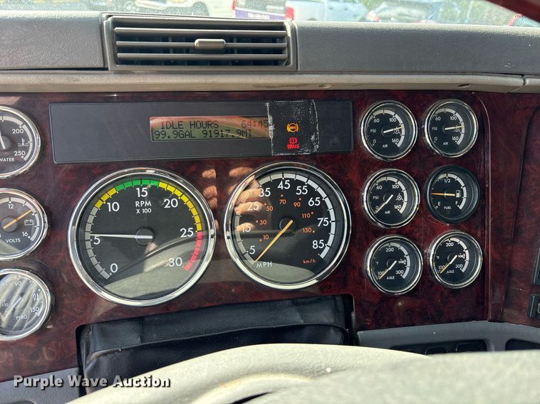 image for item OK9495 2013 Freightliner Coronado glider kit semi truck