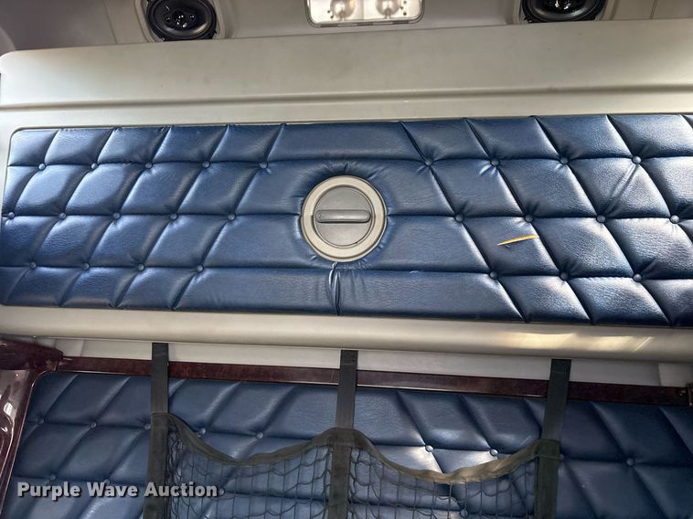 image for item OK9495 2013 Freightliner Coronado glider kit semi truck