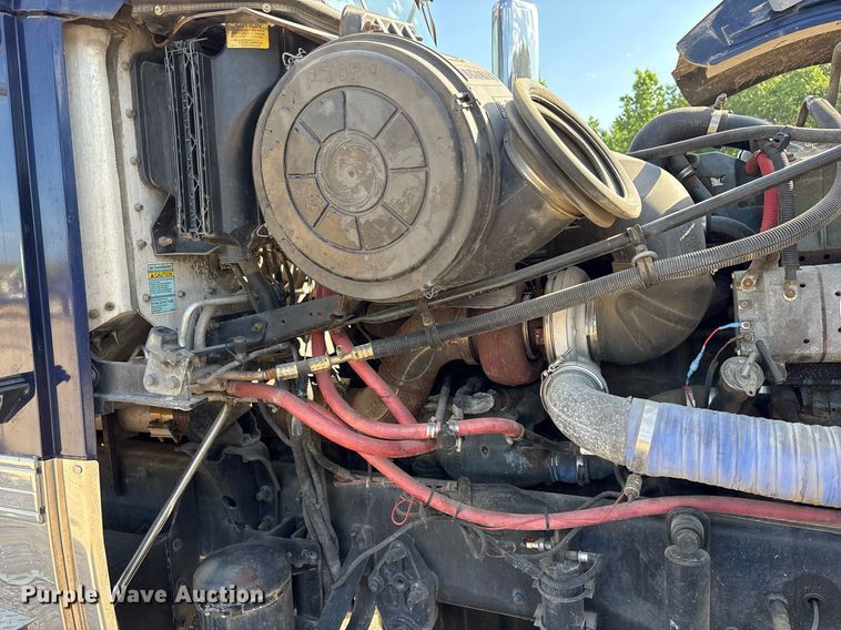 image for item OK9495 2013 Freightliner Coronado glider kit semi truck