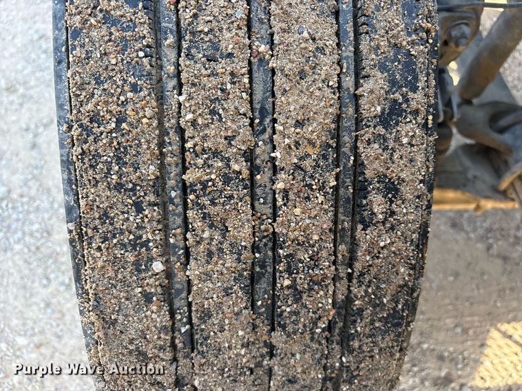 image for item OK9495 2013 Freightliner Coronado glider kit semi truck