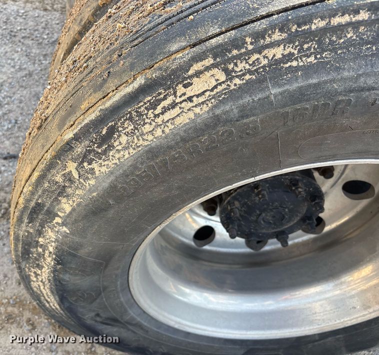 image for item OK9495 2013 Freightliner Coronado glider kit semi truck