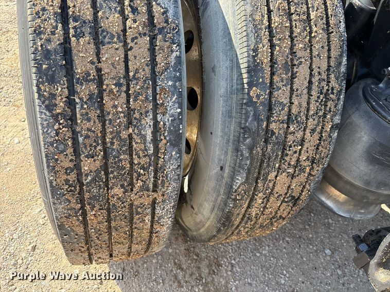 image for item OK9495 2013 Freightliner Coronado glider kit semi truck