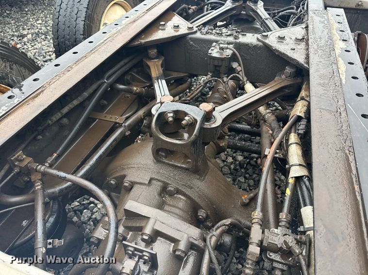 image for item YA0138 2017 Kenworth T880 semi truck