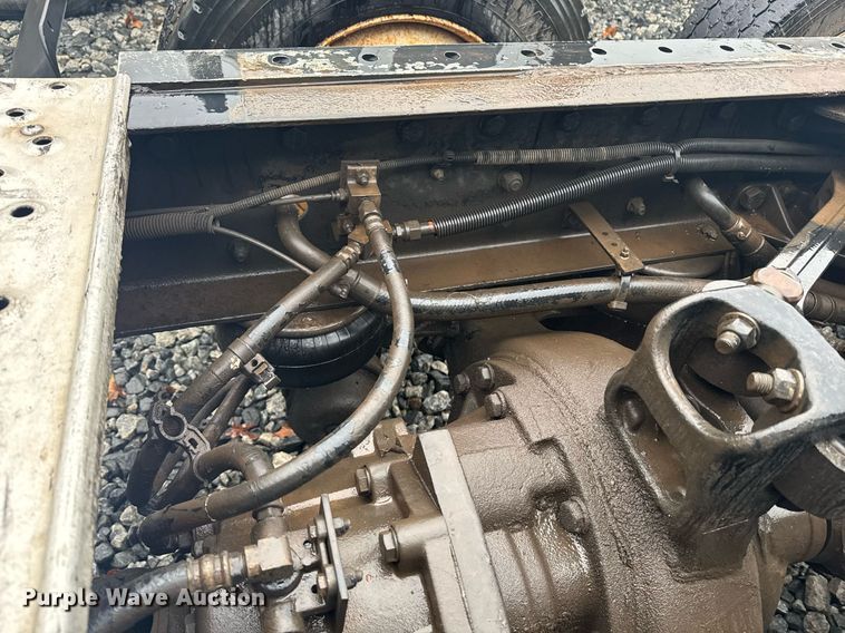 image for item YA0138 2017 Kenworth T880 semi truck