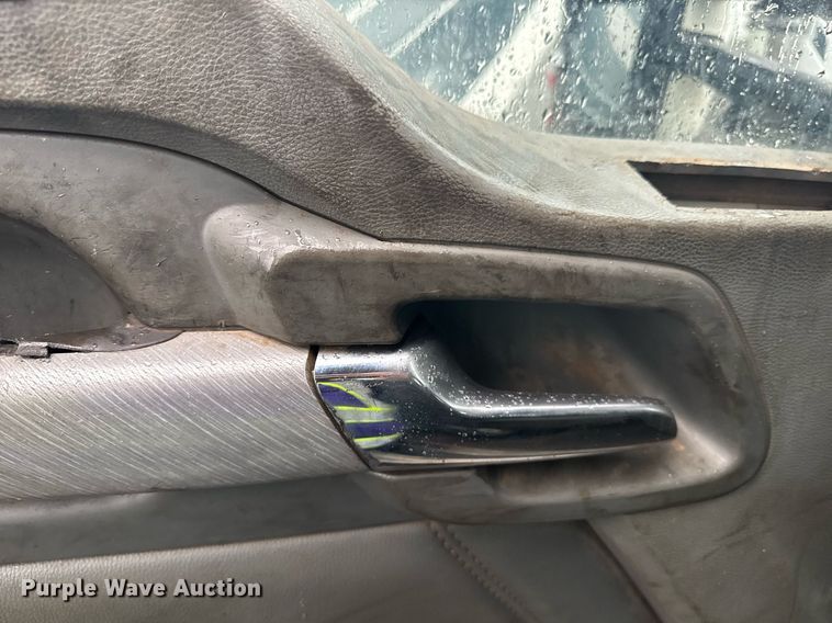 image for item YA0138 2017 Kenworth T880 semi truck