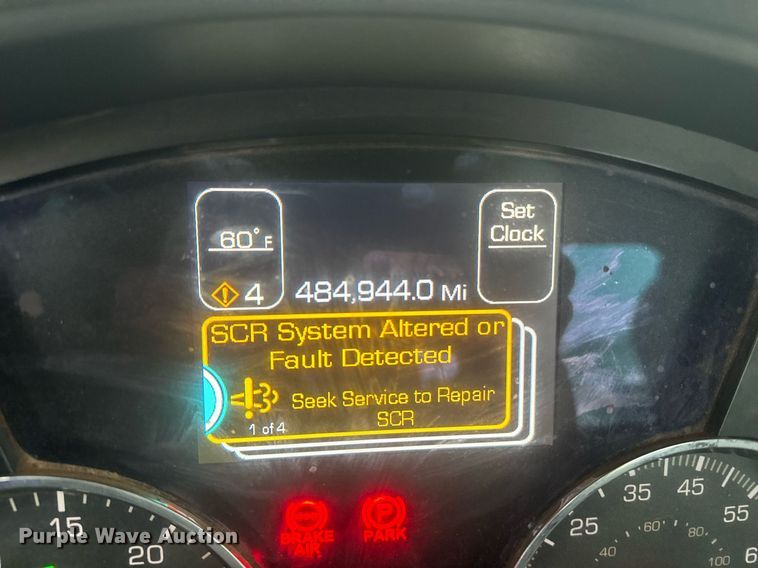 image for item YA0138 2017 Kenworth T880 semi truck