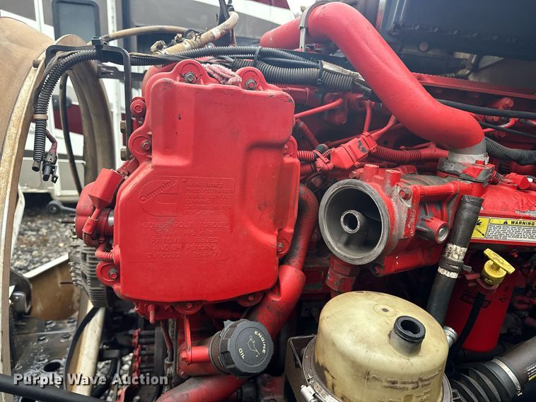 image for item YA0138 2017 Kenworth T880 semi truck