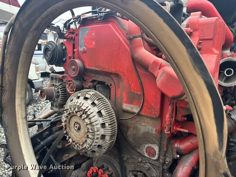 image for item YA0138 2017 Kenworth T880 semi truck