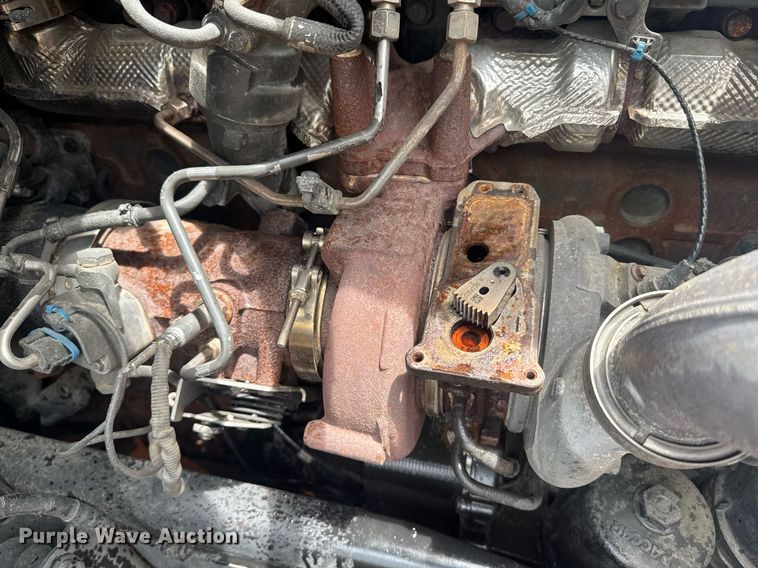 image for item YA0413 2019 Kenworth T680 semi truck