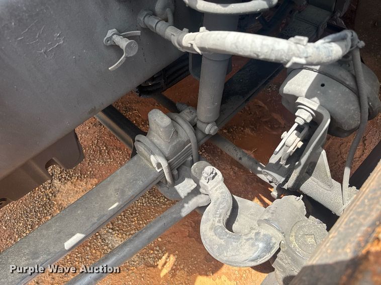 image for item YA0413 2019 Kenworth T680 semi truck