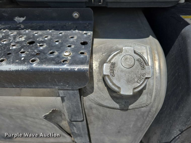 image for item YA0492 2012 Freightliner  Business Class M2 106 box truck